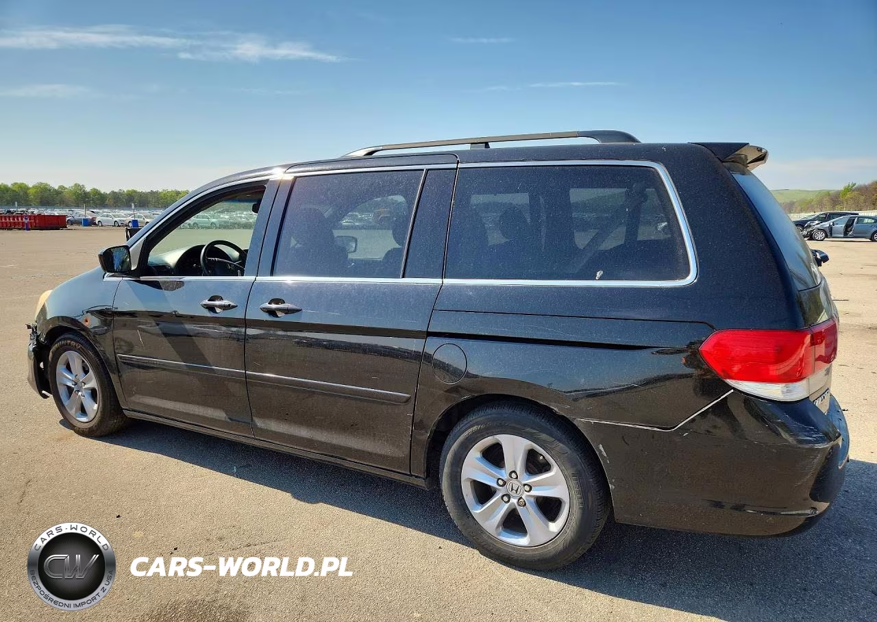 2010 Honda Oddyssey VIN:5FNRL3H95AB102058 - 2