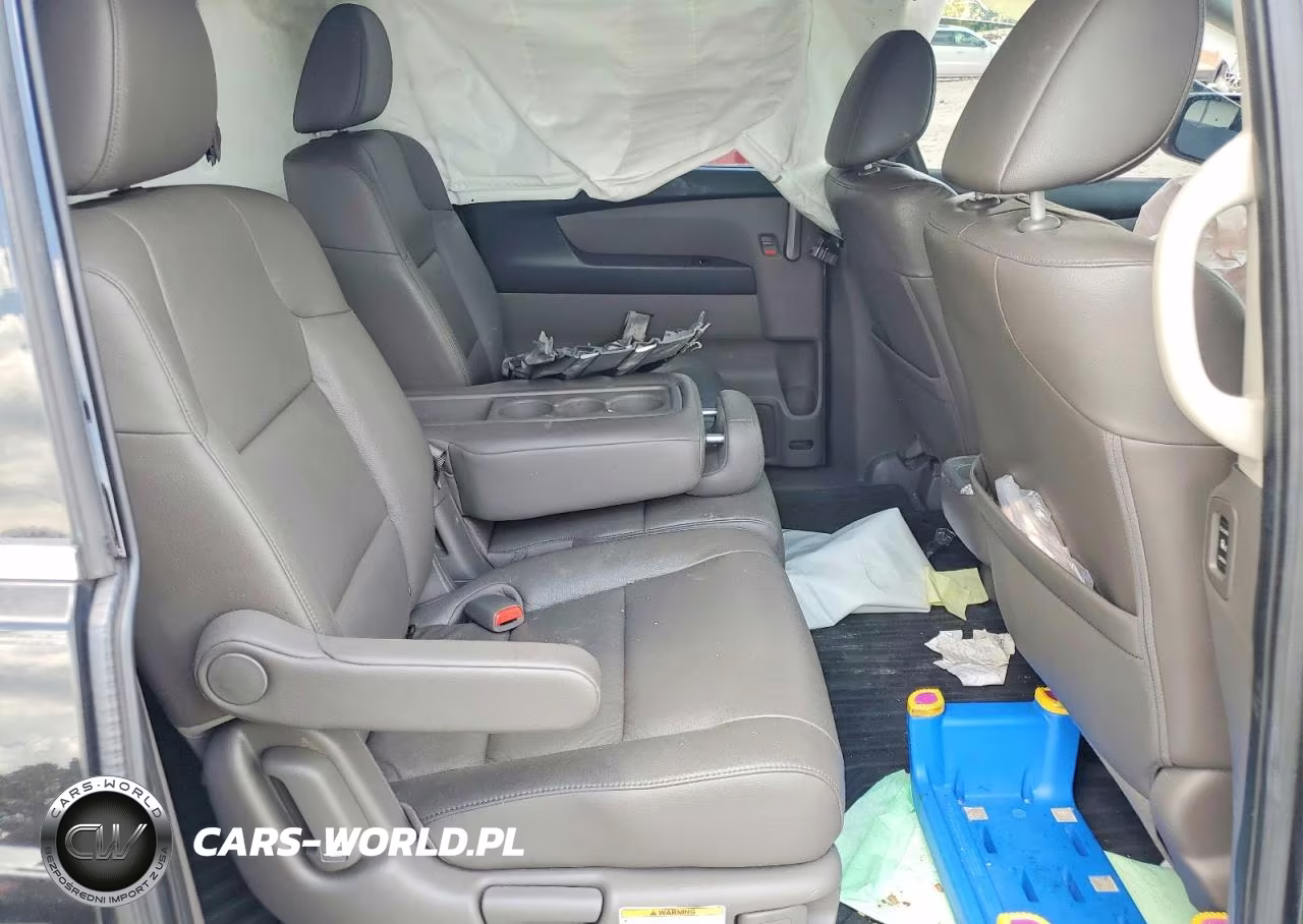 2011 Honda Odyssey Touring VIN:5FNRL5H95BB011210 - 11