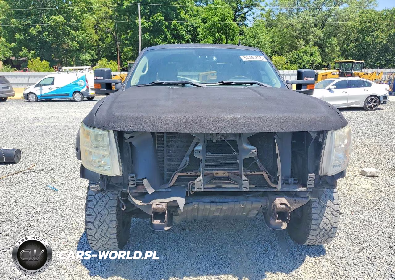 2011 Chevrolet Silverado C1500 Heavy Duty VIN:3GCPKSE39BG322416 - 5