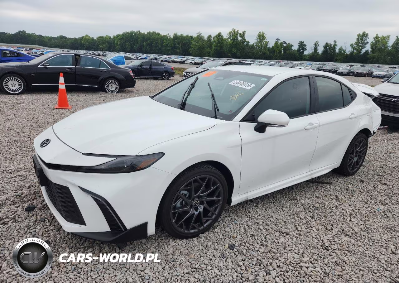 2025 Toyota Camry Se – zdjęcie 1 z 12