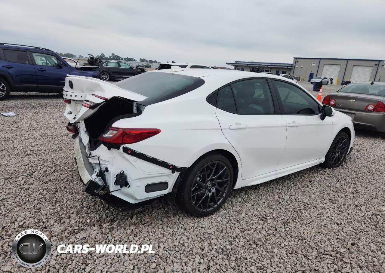 2025 Toyota Camry Se VIN:4T1DBADK2SU539658 - 3