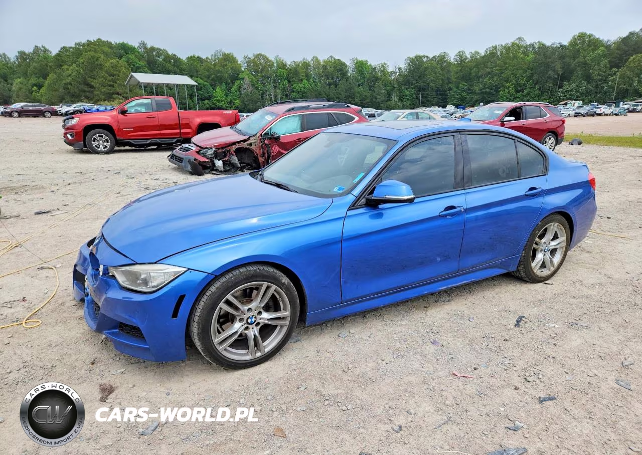 2013 BMW 328 I – zdjęcie 1 z 12