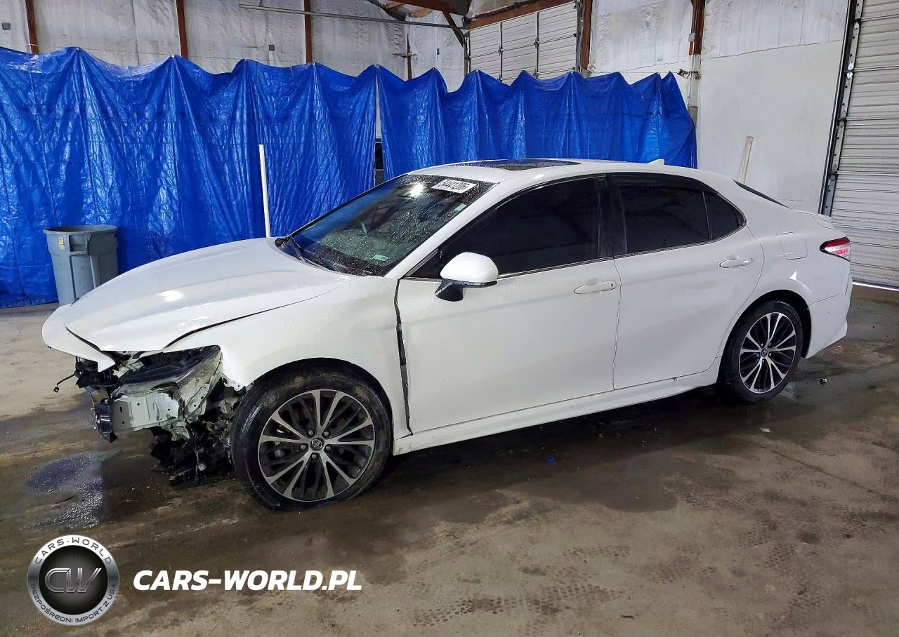 2020 Toyota Camry Se – zdjęcie 1 z 12