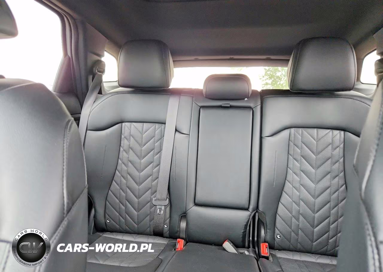 2025 Kia Sportage X Line VIN:5XYK6CDF3SG318036 - 10