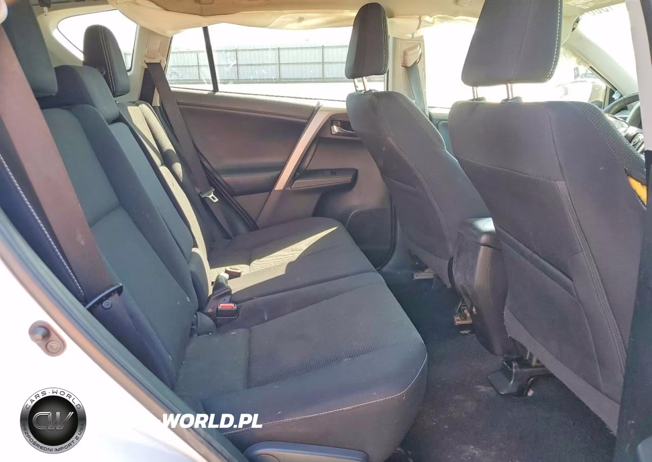 2018 Toyota Rav4 Xle VIN:2T3WFREV2JW413701 - 11