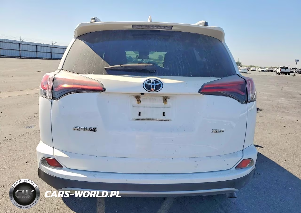 2018 Toyota Rav4 Xle VIN:2T3WFREV2JW413701 - 6