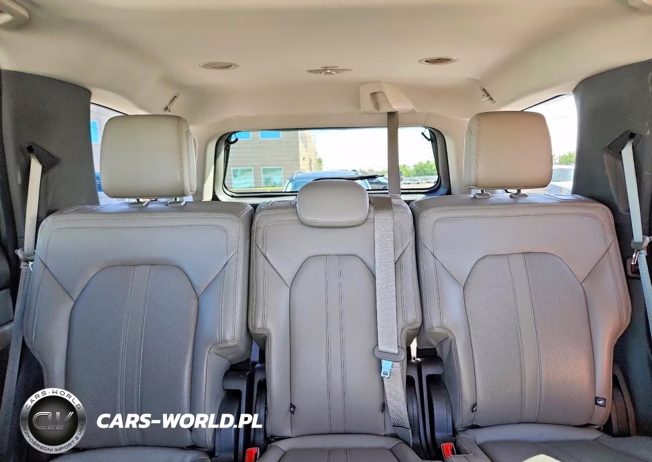 2018 Ford Expedition Limited VIN:1FMJU2AT0JEA10380 - 10