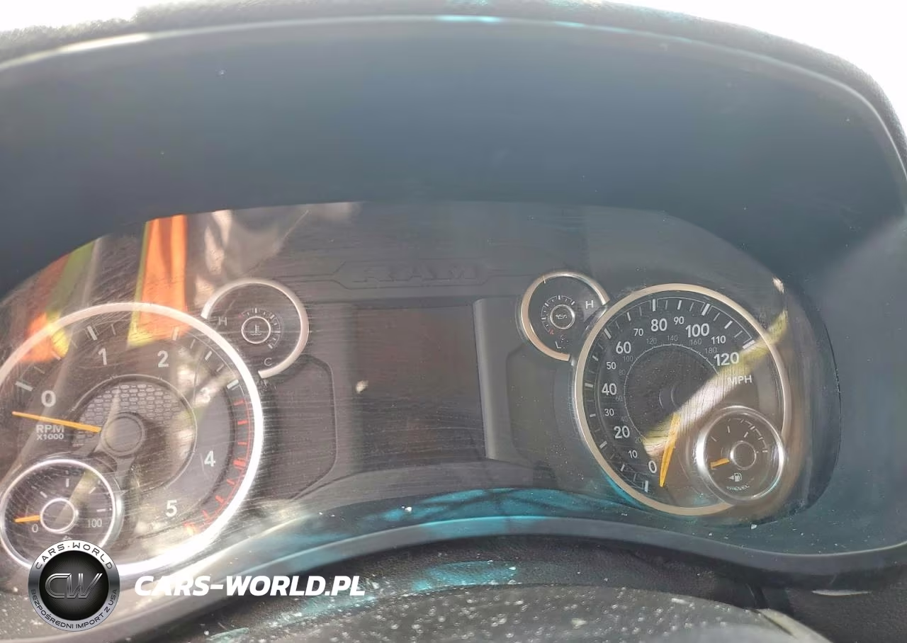 2019 Ram 2500 Big Horn VIN:3C6UR5DL5KG632037 - 9
