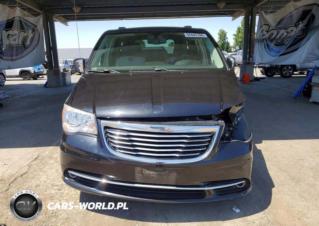 2013 Chrysler Town & Country Touring L VIN:2C4RC1CG1DR808169 - 5