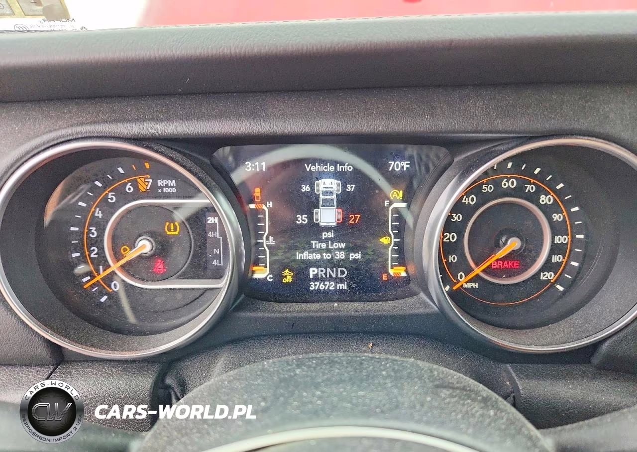 2020 Jeep Gladiator Overland VIN:1C6HJTFG6LL122734 - 9