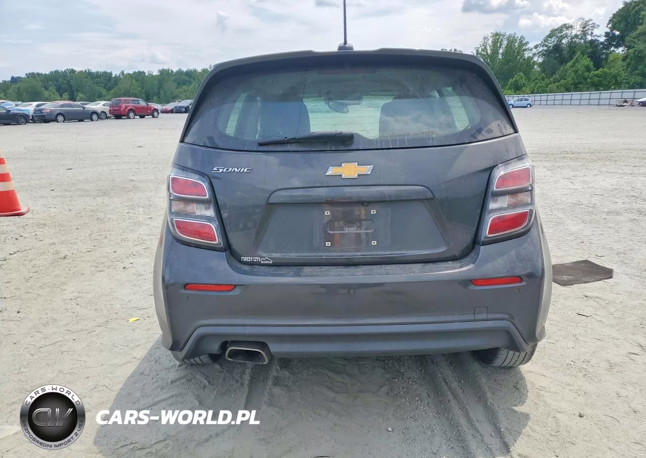 2020 Chevrolet Sonic VIN:1G1JG6SB1L4126567 - 6