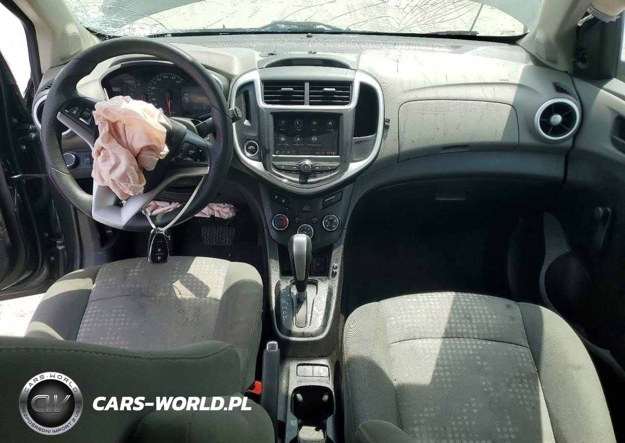 2020 Chevrolet Sonic VIN:1G1JG6SB1L4126567 - 8