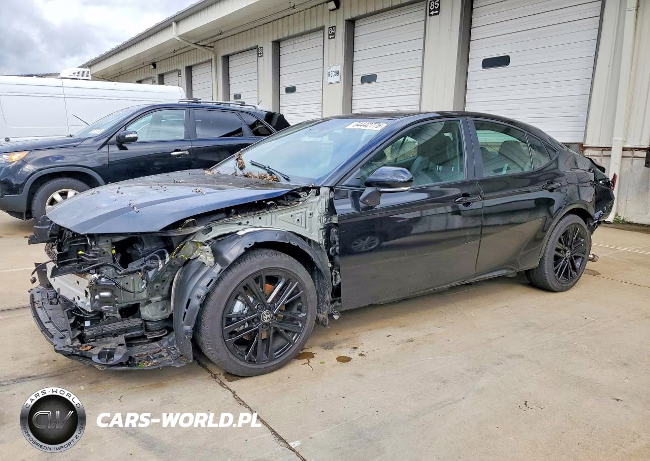 2025 Toyota Camry Se – zdjęcie 1 z 12