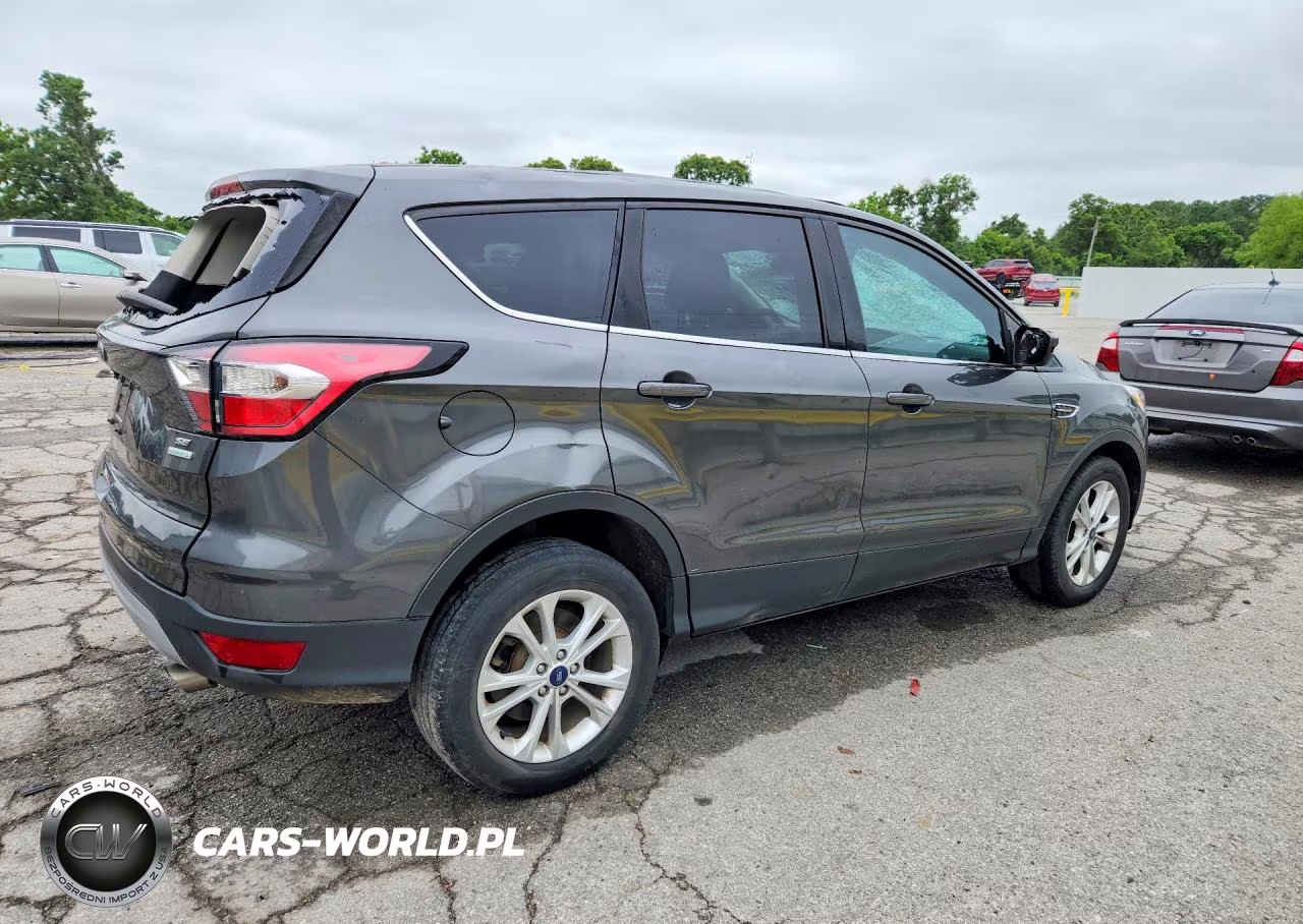 2017 Ford Escape Se VIN:1FMCU0GD0HUB79912 - 3