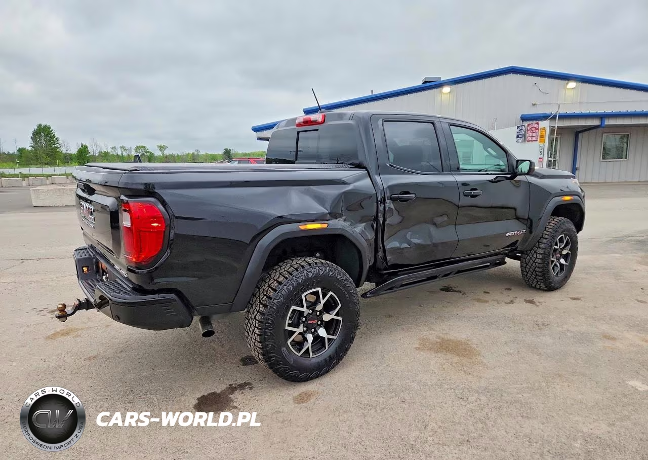 2025 GMC Canyon At4 VIN:1GTP2DEK1S1228953 - 3