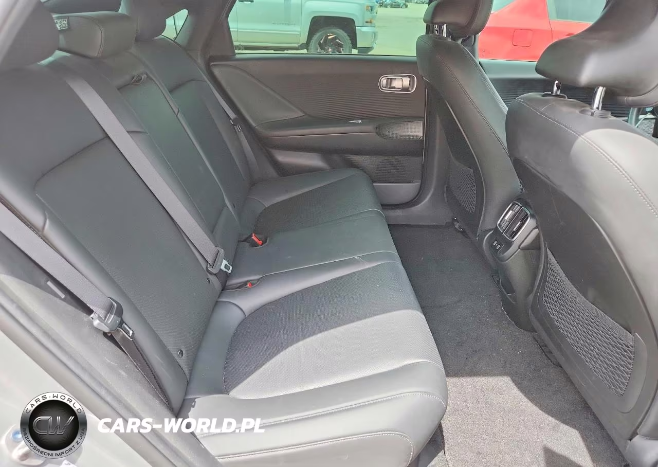 2023 Hyundai Ioniq 6 Limited VIN:KMHM54AAXPA022251 - 10