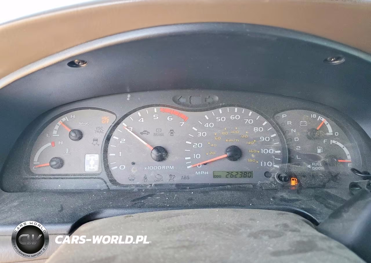 2004 Toyota Sequoia Sr5 VIN:5TDBT44A84S206339 - 9