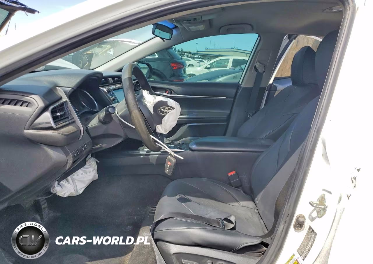 2019 Toyota Camry Le VIN:4T1B31HK3KU005101 - 7