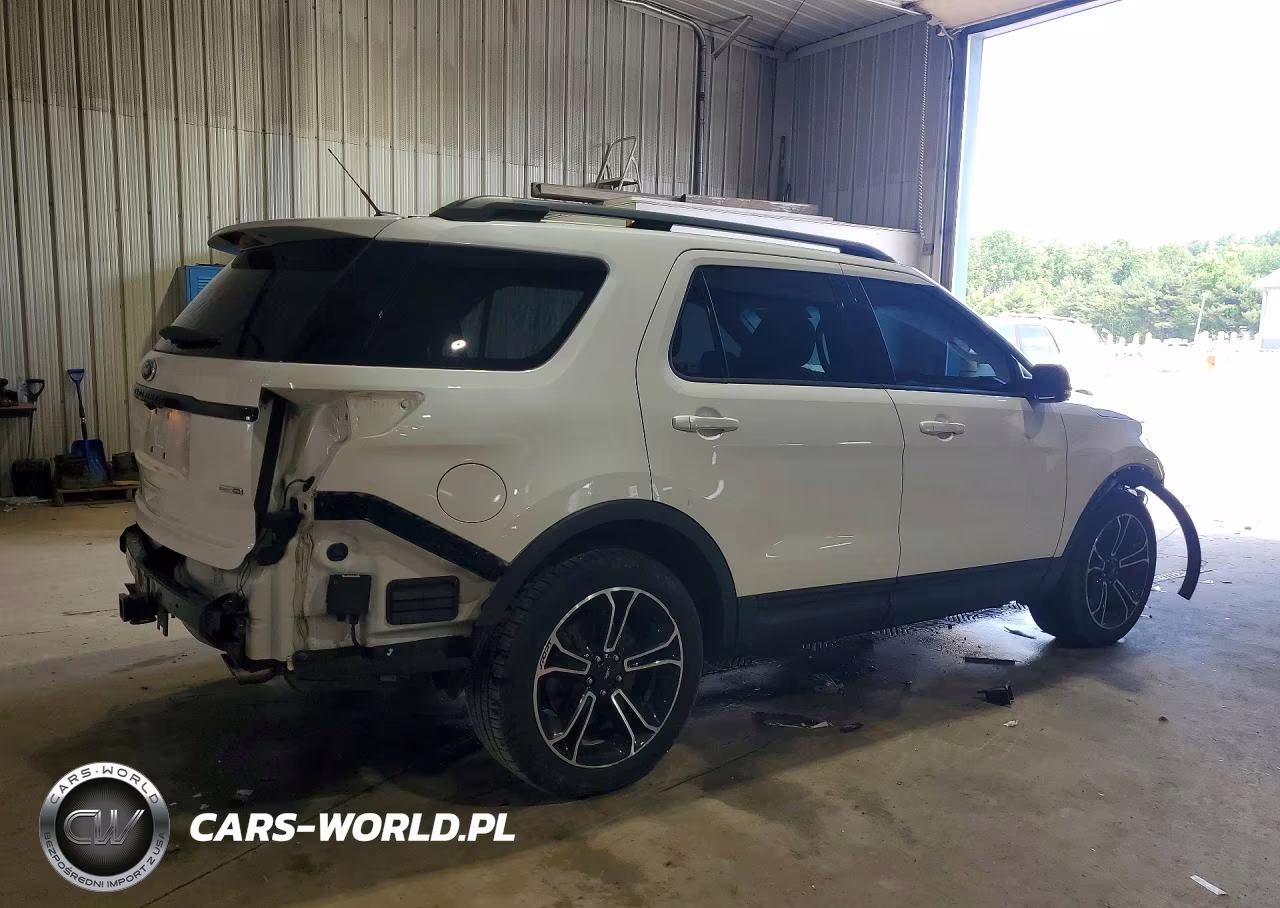 2015 Ford Explorer Sport VIN:1FM5K8GT7FGB15544 - 3