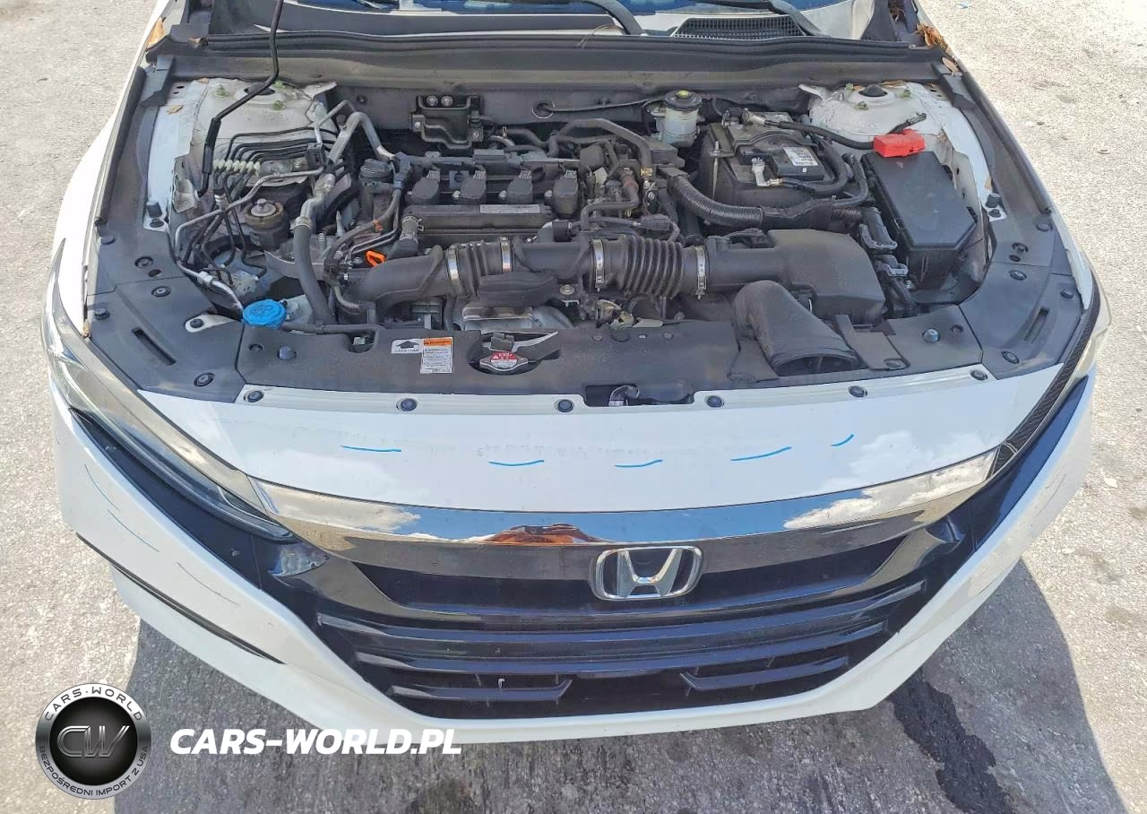 2018 Honda Accord Sport VIN:1HGCV1F3XJA157070 - 11