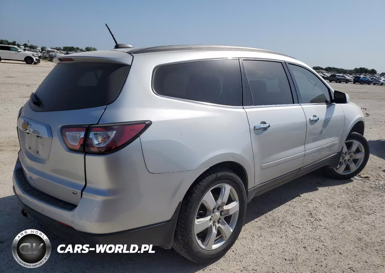 2017 Chevrolet Traverse Lt VIN:1GNKRGKD8HJ343207 - 3