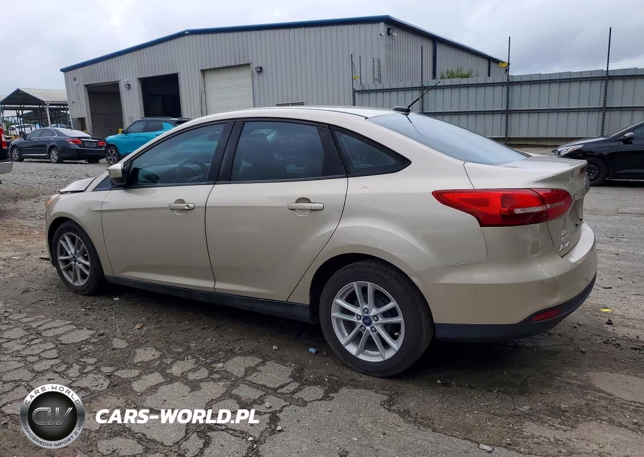 2018 Ford Focus Se VIN:1FADP3F23JL209097 - 2