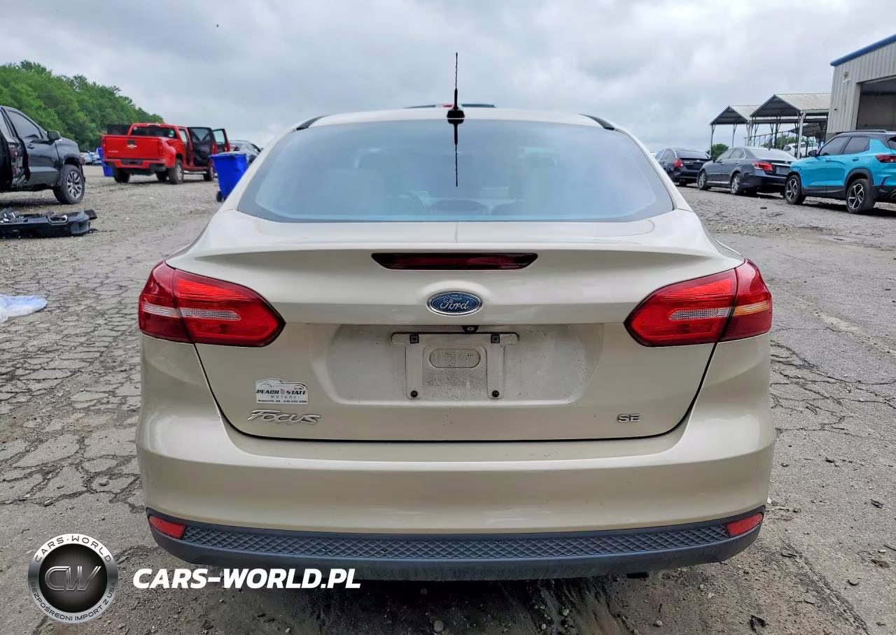 2018 Ford Focus Se VIN:1FADP3F23JL209097 - 6