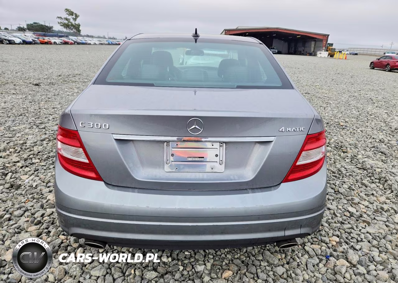 2010 Mercedes-Benz C 300 4Matic VIN:WDDGF8BB3AF400486 - 6