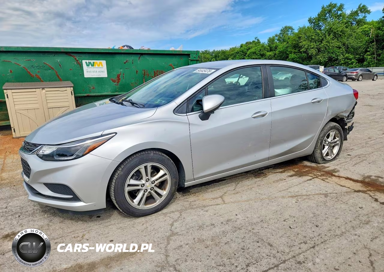 2018 Chevrolet Cruze Lt – zdjęcie 1 z 13