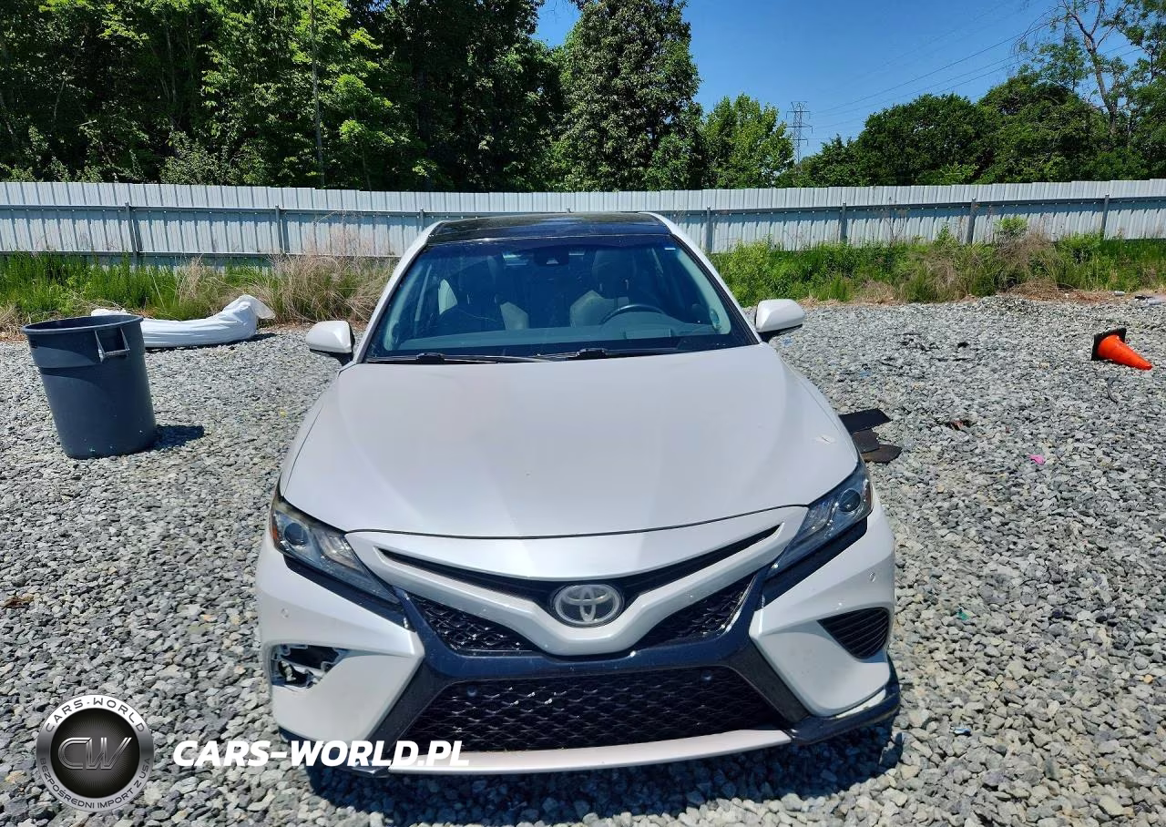 2018 Toyota Camry Xse V6 VIN:4T1BZ1HK0JU019387 - 5