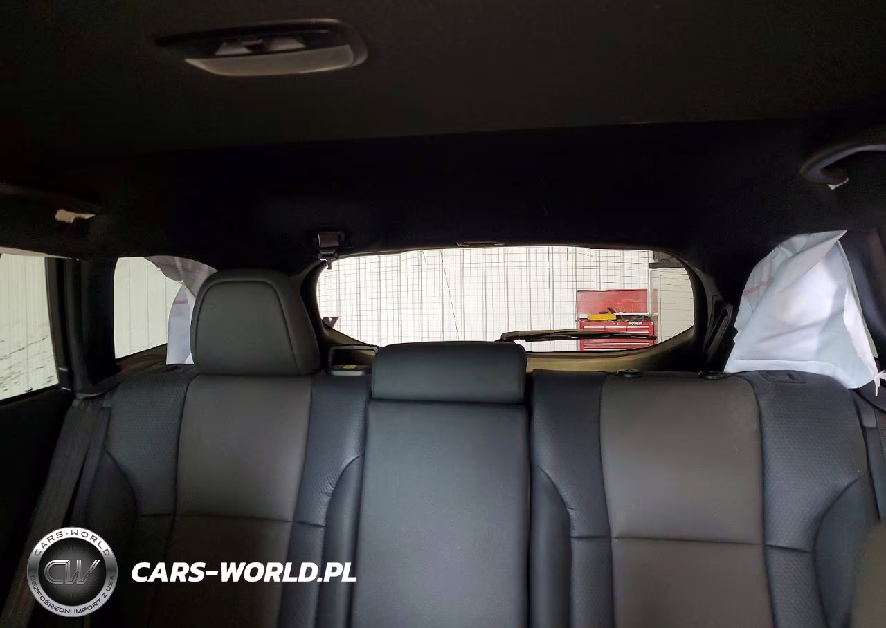 2025 Subaru Outback VIN:4S4BTGUD2S3328863 - 10