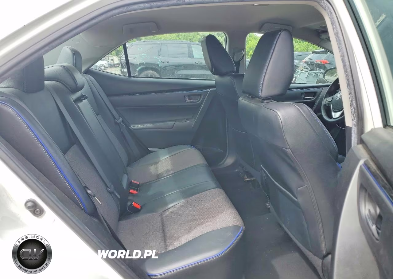 2018 Toyota Corolla Se VIN:5YFBURHE1JP785962 - 10