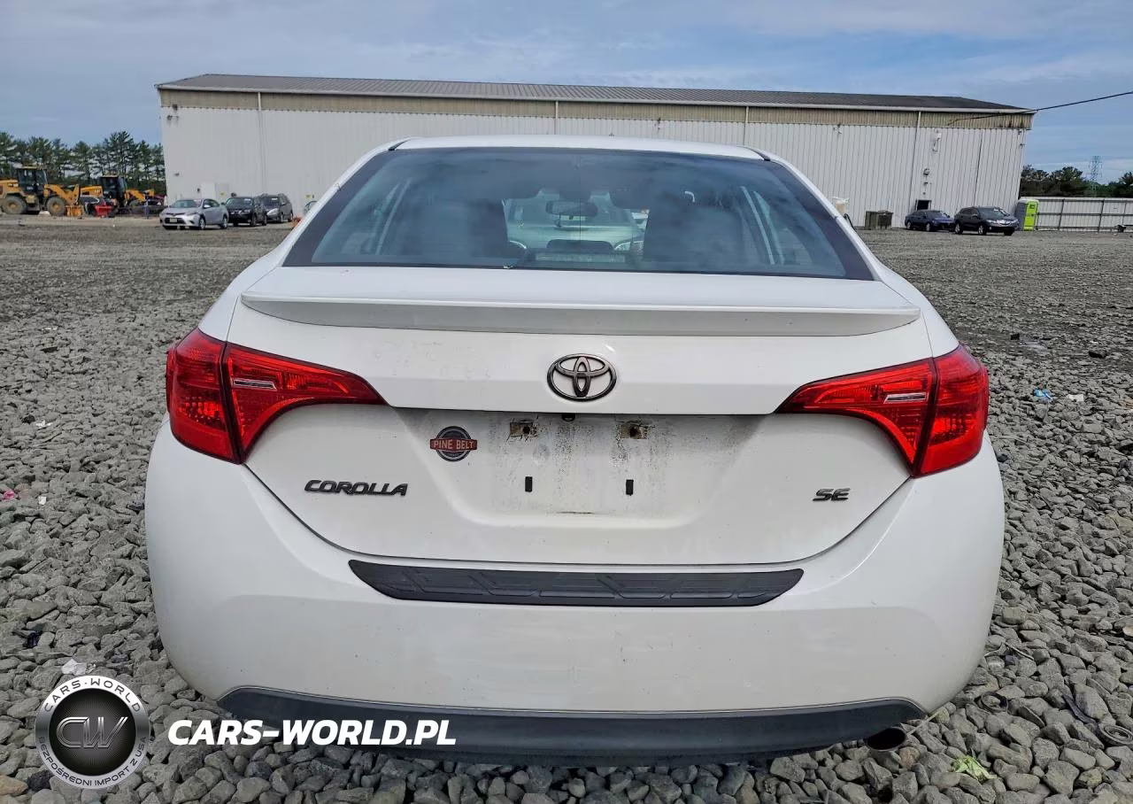 2018 Toyota Corolla Se VIN:5YFBURHE1JP785962 - 6