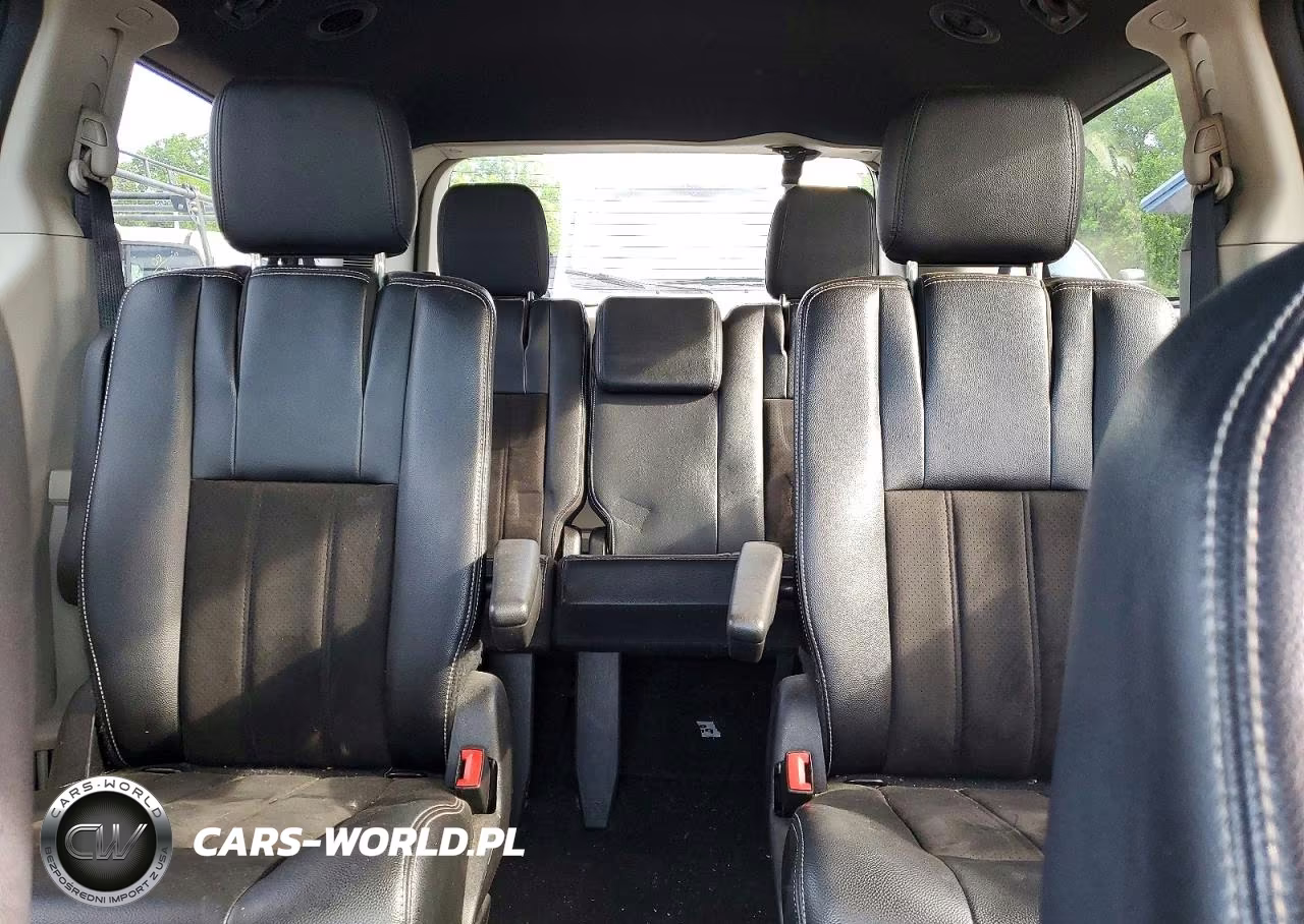 2019 Dodge Grand Caravan Sxt VIN:2C4RDGCG7KR717601 - 10