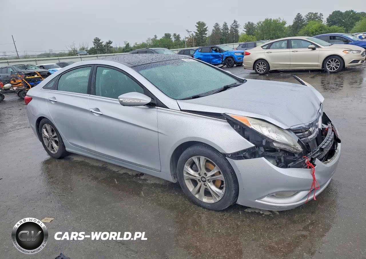 2013 Hyundai Sonata Limited VIN:5NPEC4AC8DH639460 - 4