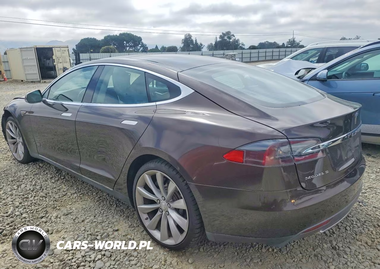 2014 Tesla Model S VIN:5YJSA1H13EFP50056 - 2