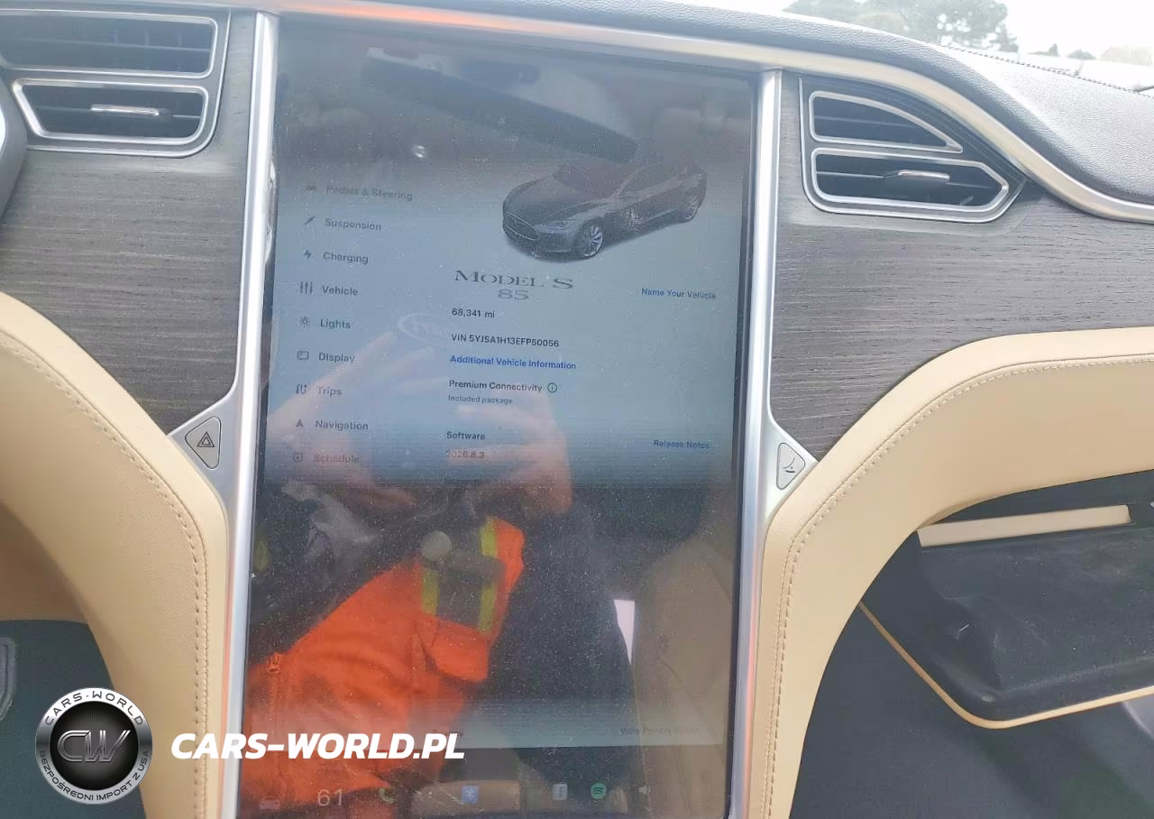 2014 Tesla Model S VIN:5YJSA1H13EFP50056 - 9