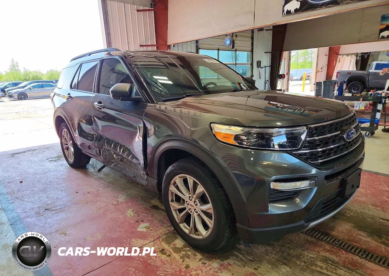 2020 Ford Explorer Xlt VIN:1FMSK8DH5LGA75172 - 4