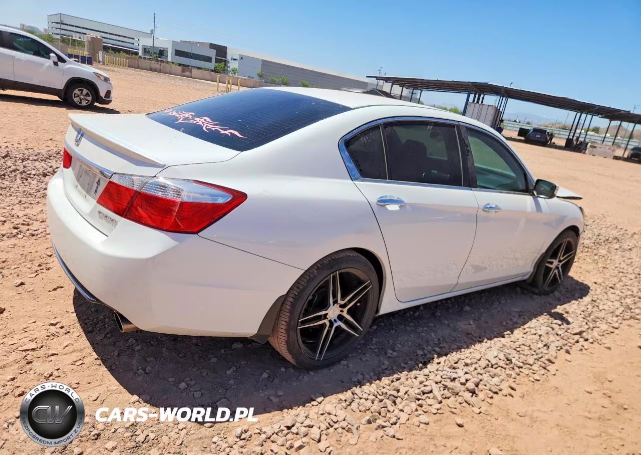 2015 Honda Accord Sport VIN:1HGCR2F54FA258060 - 3