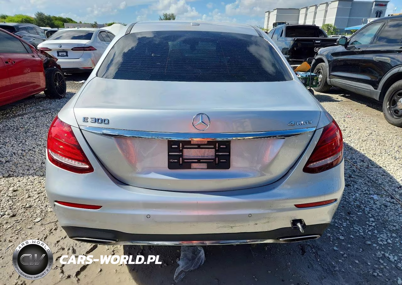 2017 Mercedes-Benz E 300 4Matic VIN:WDDZF4KB7HA158424 - 6