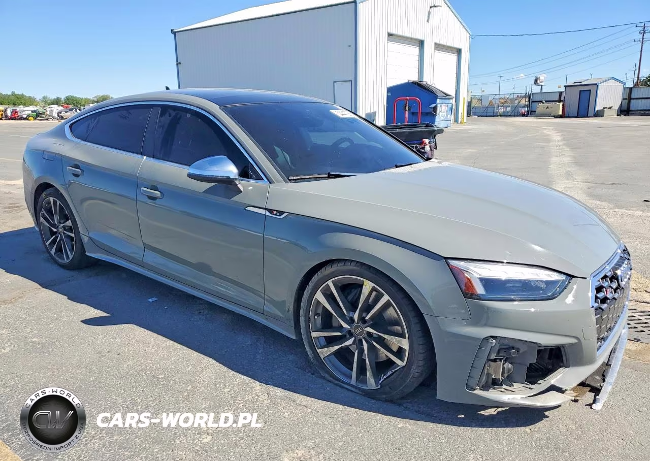 2022 Audi S5 Premium Plus VIN:WAUC4CF55NA034715 - 4