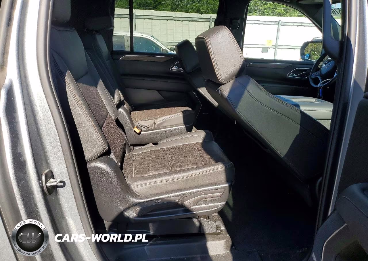 2023 Chevrolet Suburban K1500 High Country VIN:1GNSKGKL8PR526022 - 11