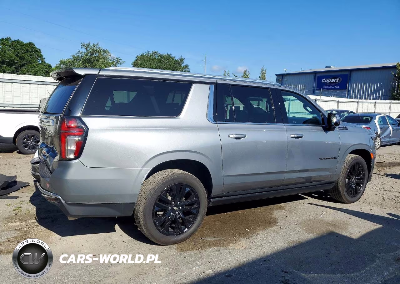 2023 Chevrolet Suburban K1500 High Country VIN:1GNSKGKL8PR526022 - 3
