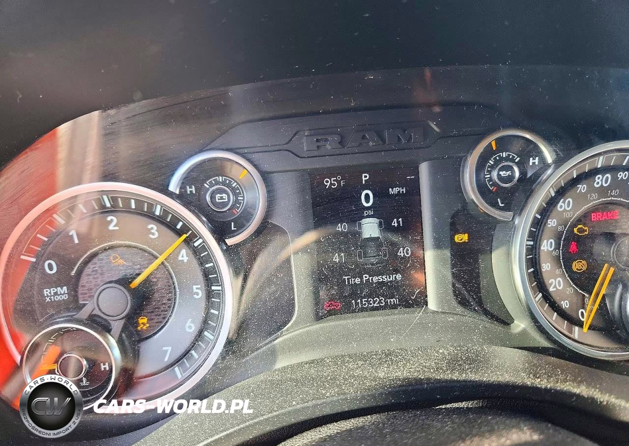 2020 Ram 1500 Tradesman VIN:1C6SRECGXLN386087 - 9