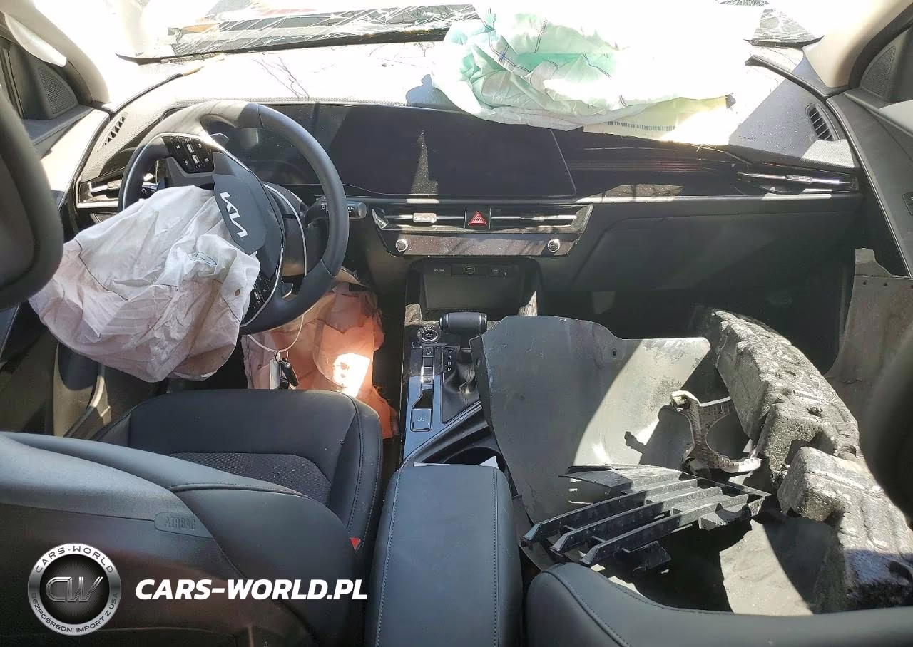 2025 Kia Niro Ex VIN:KNDCR3LE0S5306956 - 8