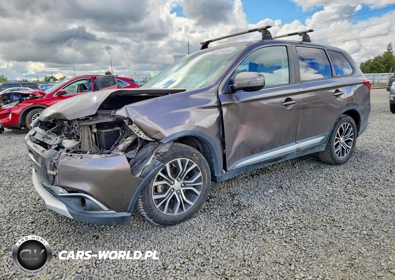 2016 Mitsubishi Outlander Se – zdjęcie 1 z 14