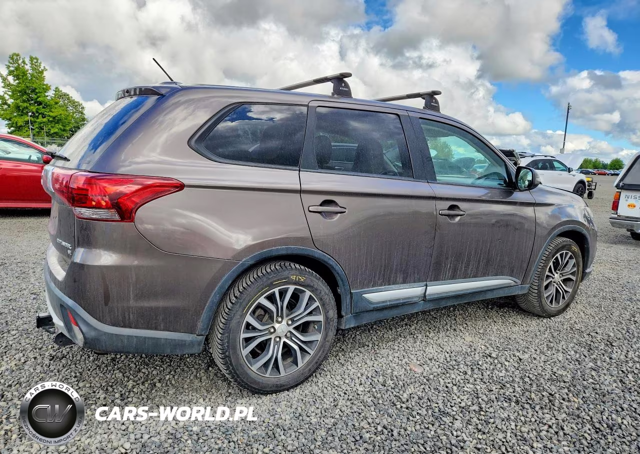 2016 Mitsubishi Outlander Se VIN:JA4AZ3A31GZ011027 - 3