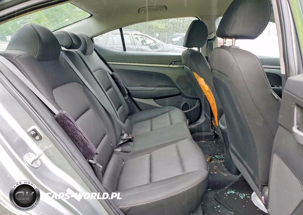 2018 Hyundai Elantra Se VIN:KMHD74LF3JU573100 - 10
