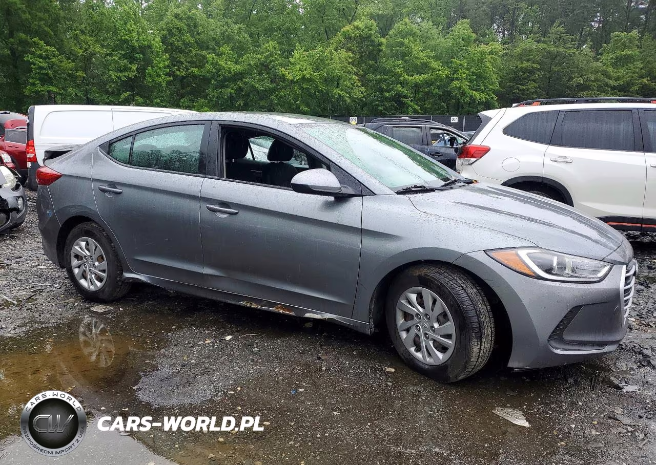 2018 Hyundai Elantra Se VIN:KMHD74LF3JU573100 - 4