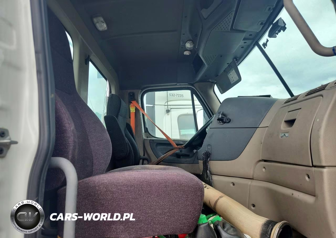 2018 Freightliner Cascadia 113 Semi Truck VIN:3AKBGADVXJSJN2901 - 5